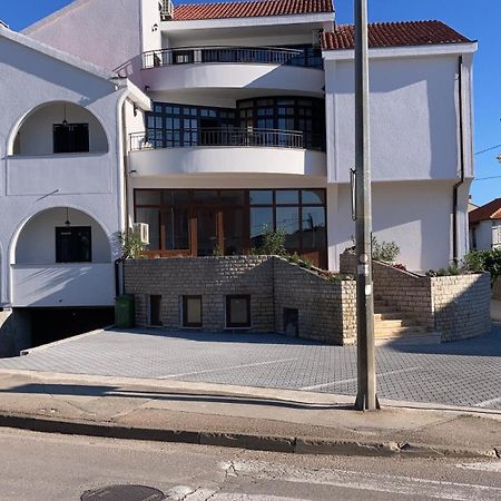 Domus Albus Apartment Zadar Bagian luar foto