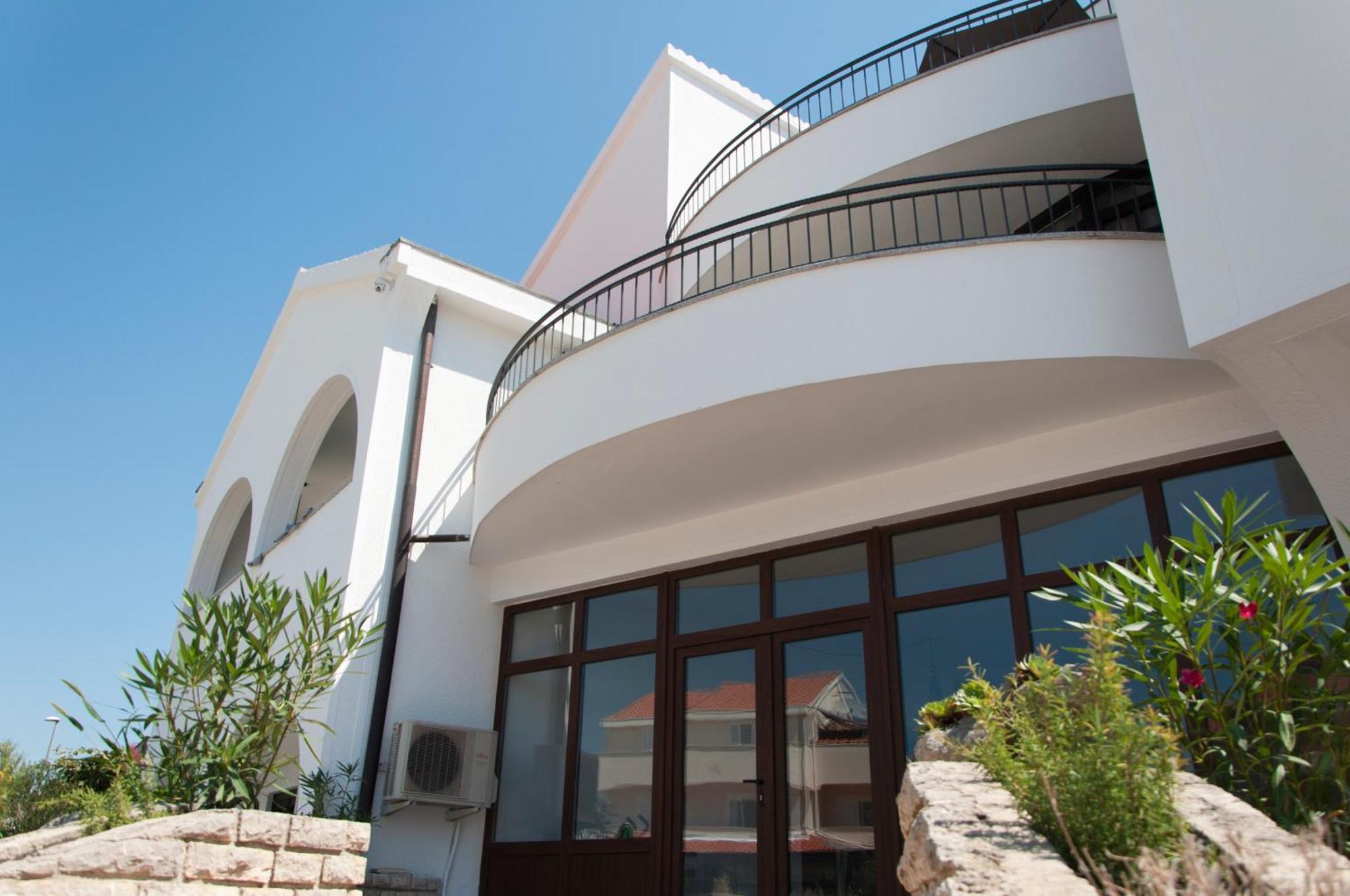 Domus Albus Apartment Zadar Bagian luar foto